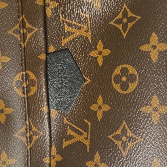 Backpack - Picture 2 of 2